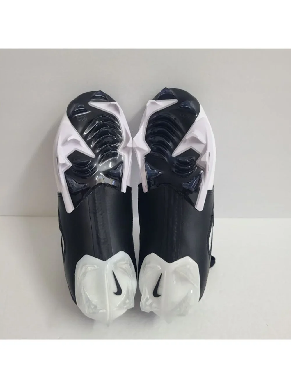 NEW Nike Diamond Turf 93 TD Football Cleats HF5298-101 Size 7.5 White Black